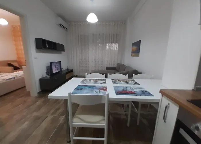 Lalzi Bay, Lura 3 شقة دراس